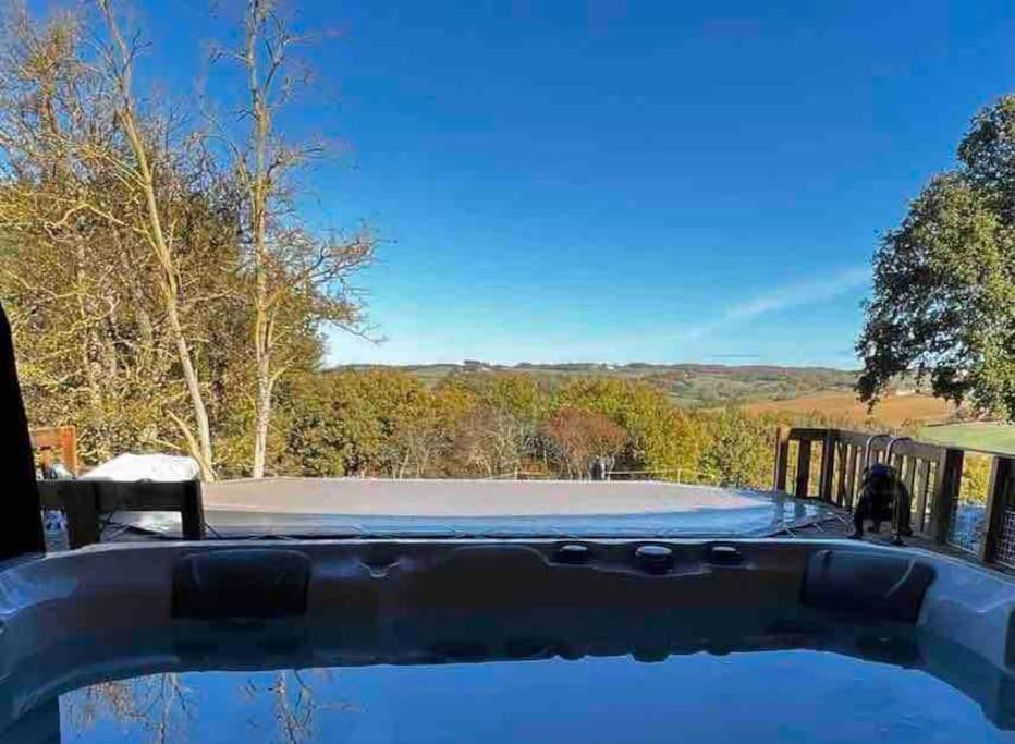 Gite A La Ferme Avec Jacuzzi Et Piscine Chauffee Saint-Felix-de-Tournegat Luaran gambar