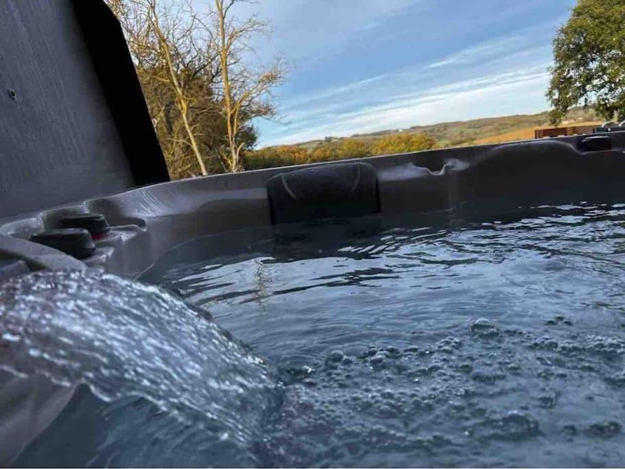 Gite A La Ferme Avec Jacuzzi Et Piscine Chauffee Saint-Felix-de-Tournegat Luaran gambar